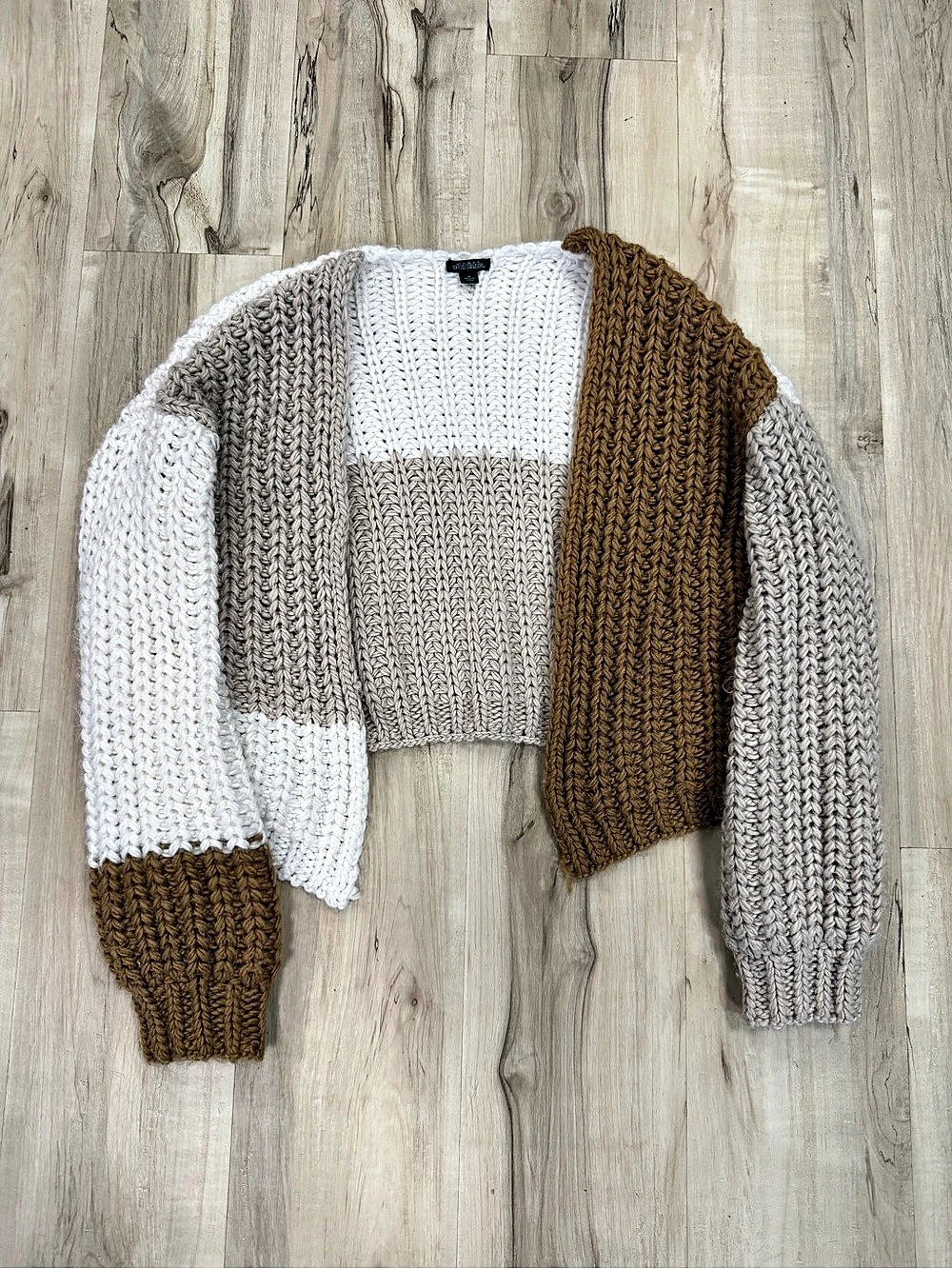 Wild Fable Color Block cardigan in White & Brown Size Medium